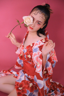 明星专题：何泓姗